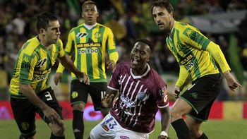 aldosivi le gano a godoy cruz y consiguio su primer triunfo como local en primera