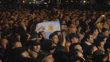 los nuevos jefes de gendarmeria y prefectura analizaran los pedidos de los uniformados