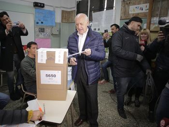 Votó Lavagna: El país tendrá una radiografía de lo que siente la población