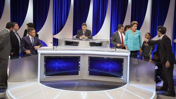 a nueve dias de la segunda vuelta, dilma rousseff se descompuso en television a nueve dias de la segunda vuelta, dilma rousseff se descompuso en television
