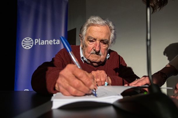 El expresidente José Mujica consideró que el escándalo por el caso Astesiano favorece la llegada de políticos como Javier Milei.&nbsp;