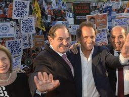 Con más del 73% de las mesas escrutadas Manzur sigue al frente en Tucumán