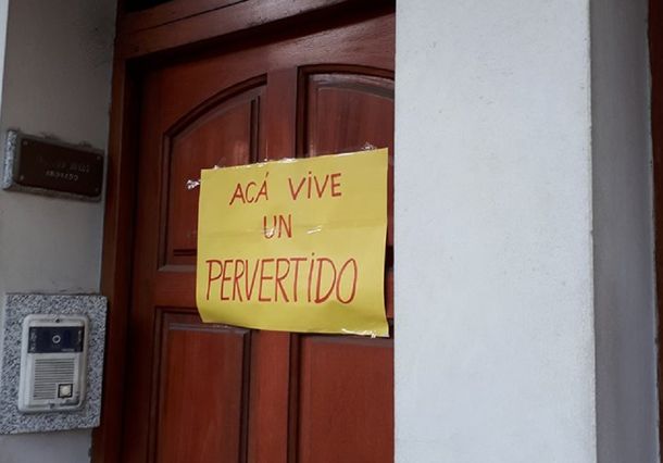 Escracharon la casa de Gustavo Rivas en Gualeguaychú