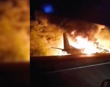 VIDEO: Se estrelló un avión en el noreste de Ucrania