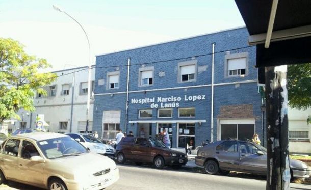 Le clavó una tijera en la cabeza a su hermano por un videojuego