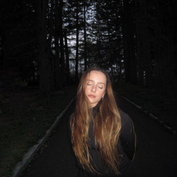 Evaluna sorprendió y presentó su nuevo single Rollitos de papel