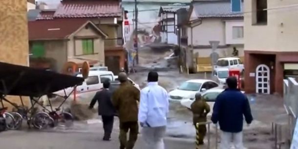 Un nuevo video muestra el impacto del tsunami de Japón