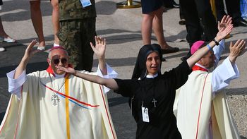 historico: francisco plantea que las mujeres puedan ser diaconos historico: francisco plantea que las mujeres puedan ser diaconos