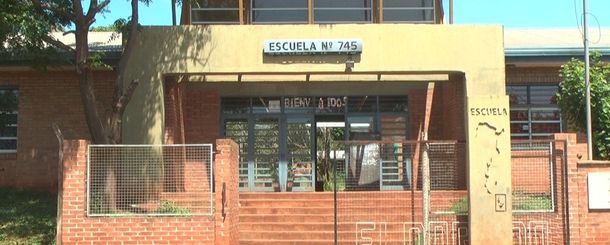 Una alumna de primaria fue a atacada por otra en el baño de un colegio