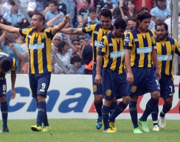 Rosario Central quiere mantener la racha ante un Vélez golpeado
