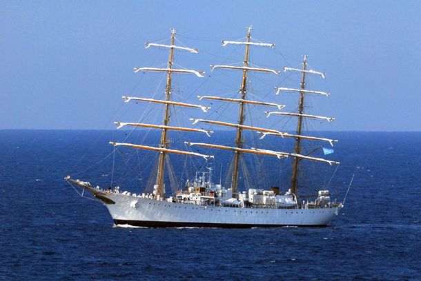 Niegan dificultades para que la Fragata Libertad amarre en Mar del Plata