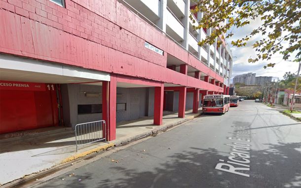Tensión en Independiente: aparecieron carteles contra Nakis y Ducatenzeiler