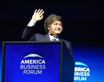 Milei abrió el foro en Miami evocando a Messi: Puedo felicitar a un zurdo