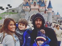 La familia Messi en Disne de París. La familia Messi en Disne de París.