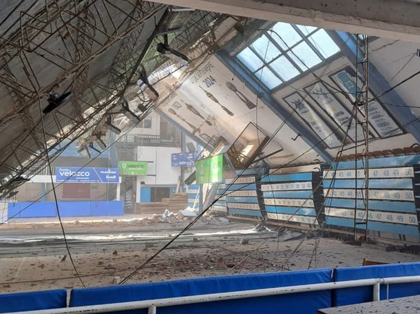Colapso en Corrientes: se desplomó el techo del estadio de Regatas