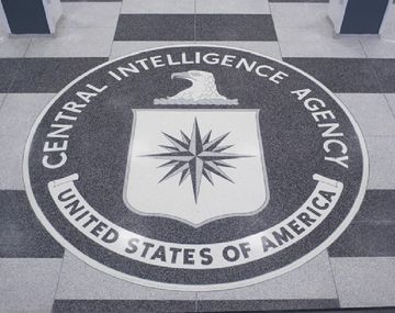 La CIA reveló quién fue la persona más vigilada de la historia