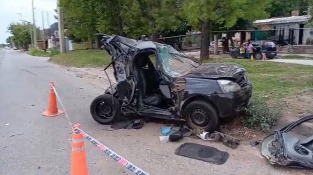 Impresionante choque fatal en Córdoba: una camioneta 4x4 embistió a un auto y hay dos fallecidos