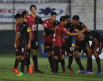 Colón superó a Quilmes en el Sur