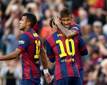 Humillante: el líder Barcelona aplastó al Córdoba y sigue en la cima