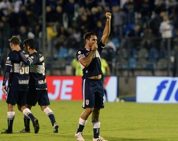Fabián Rinaudo marcó un golazo para Gimnasia contra Aldosivi