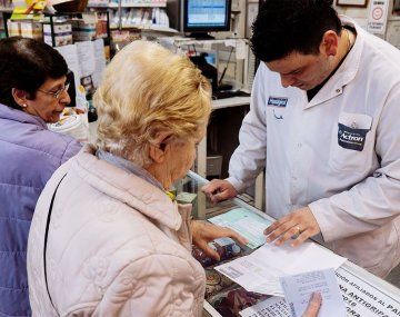 Golpe judicial al ajuste del PAMI: frenaron el recorte de remedios gratis para jubilados