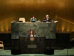 cfk: somos acosados por buitres cfk: somos acosados por buitres