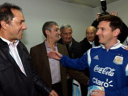 el encuentro entre messi y scioli antes del partido el encuentro entre messi y scioli antes del partido