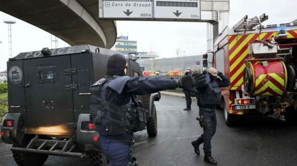 Así fue el operativo en el aeropuerto de París