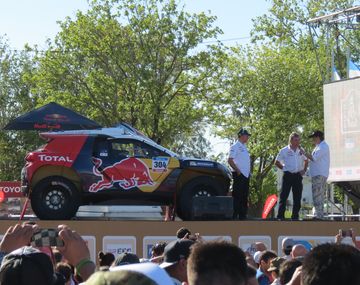 Peugeot llegó a Tecnópolis en su vuelta al Dakar