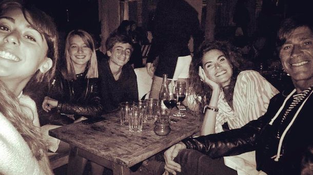 Brindis y emoción de Nicolás Repetto y Florencia Raggi por el embarazo de Juana