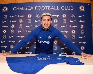 Video: la presentación a pura cumbia de Enzo Fernández en Chelsea