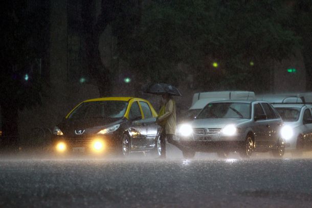 Caos en la Ciudad y el Conurbano por el temporal