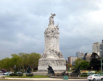 Así no: vandalizaron el Monumento a los Españoles en Palermo