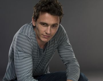 James Franco aseguró ser un poco gay