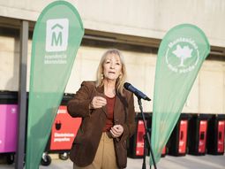 Cosse fue una de las detractoras del proyecto Arazatí al considerar que es bastante caro. Cosse fue una de las detractoras del proyecto Arazatí al considerar que es bastante caro.