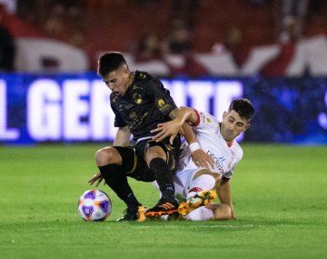 Platense venció por penales a Huracán y es el primer semifinalista