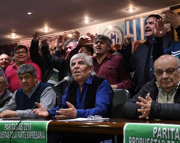 Camioneros cerró un aumento adicional del 40% para los próximos 8 meses