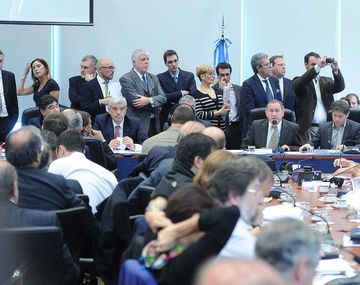 Repsol-YPF: se prevé la firma del dictamen en comisión