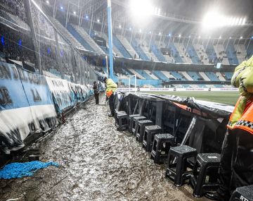 Mucha lluvia en Avellaneda: así está el Cilindro en el duelo entre Racing y Peñarol