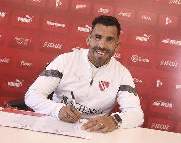 Independiente hizo oficial la llegada de Carlos Tevez como nuevo DT