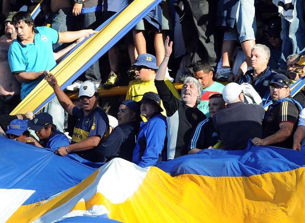 Rafael Di Zeo en la tribuna de Boca