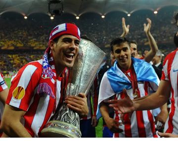 Domínguez se consagró campeón de la UEFA Europa League con el Atleti.