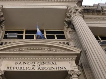 Los grandes bancos todavía no ofrecen el plazo fijo para no clientes
