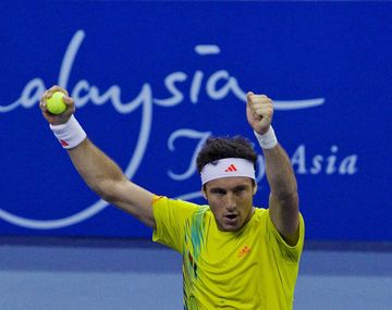 Pico Mónaco sigue de racha y debutó con un triunfo en Tokio