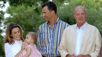 diputados espanoles aprueban la abdicacion de juan carlos i diputados espanoles aprueban la abdicacion de juan carlos i