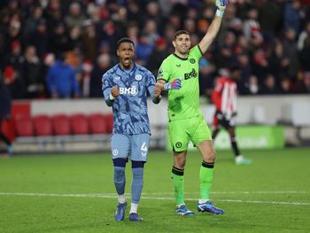 El Aston Villa del Dibu ganó y quedó como escolta en la Premier League