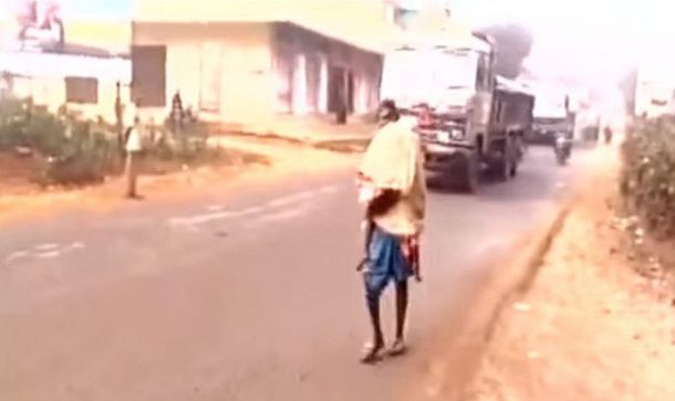 Cargó el cadáver de su hija porque le negaron el traslado