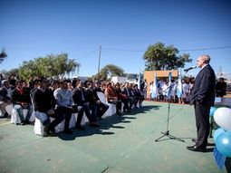 ford y su red de concesionarios reinauguraron una escuela rural en la rioja ford y su red de concesionarios reinauguraron una escuela rural en la rioja
