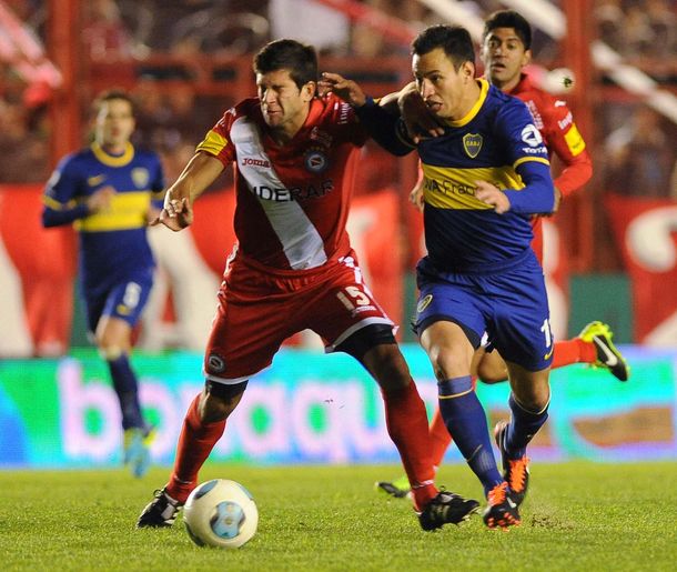 Boca y Argentinos aburrieron y no pudieron seguir trepando