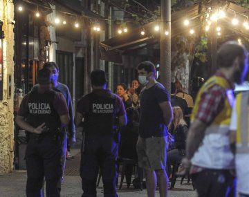 Desbarataron una fiesta clandestina con 100 personas en Palermo